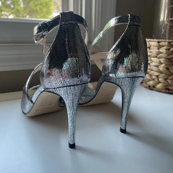Jimmy Choo Emily 85 Metallic Silver Lizard Print Heels |  37.5 | Like New w/ Box - Picture 4 of 10